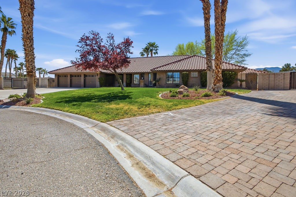 Photo 5 of 4925 N Juliano Road