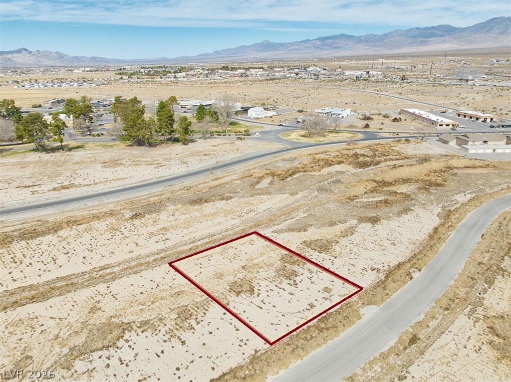 Photo 3 of 2220 E Ambush Street