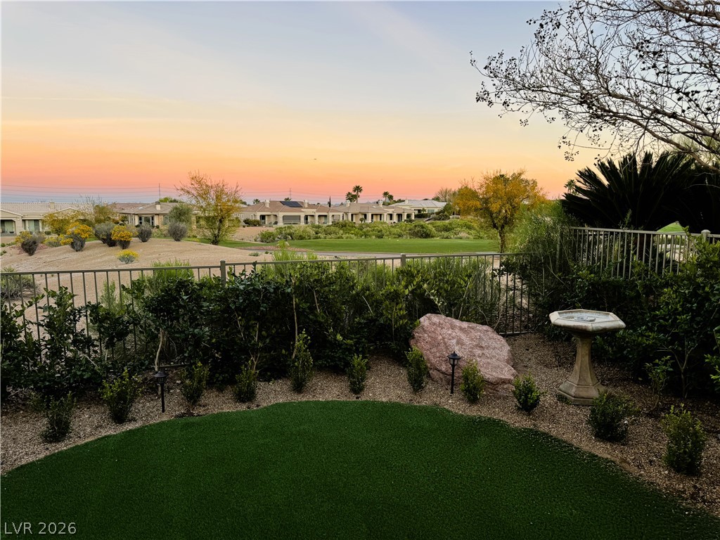 Photo 4 of 4740 Riva De Romanza Street