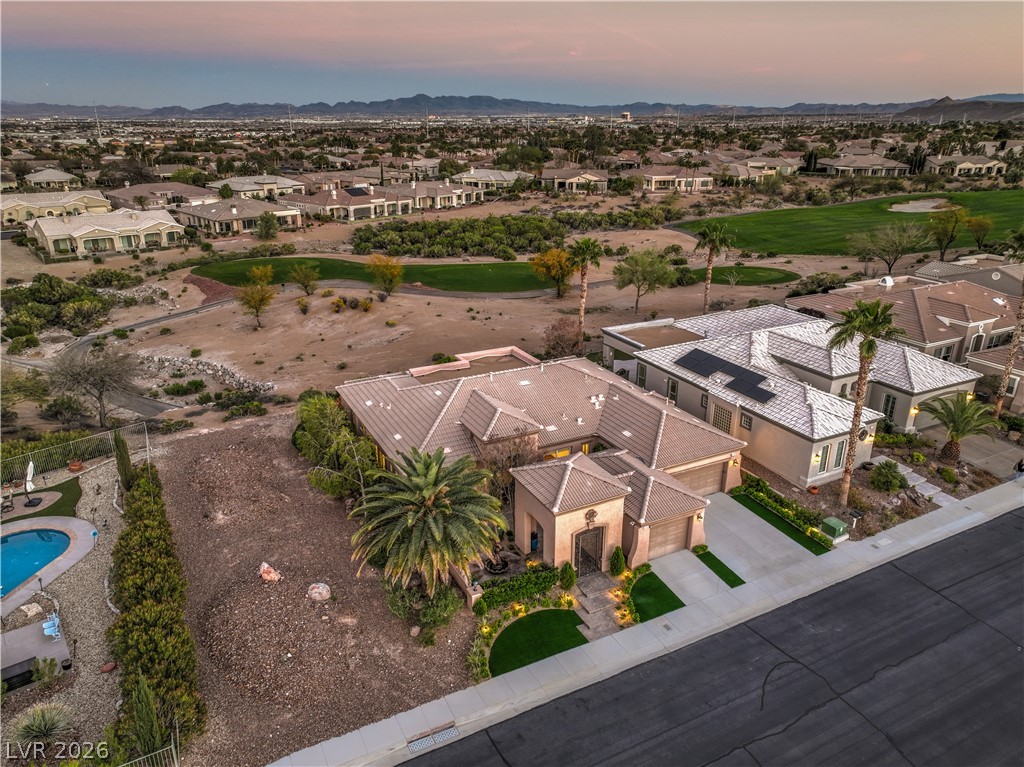 Photo 17 of 59, 4740 Riva De Romanza Street