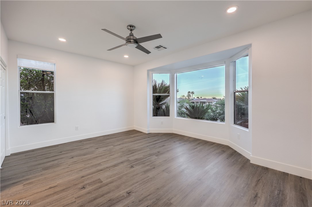 Photo 37 of 59, 4740 Riva De Romanza Street