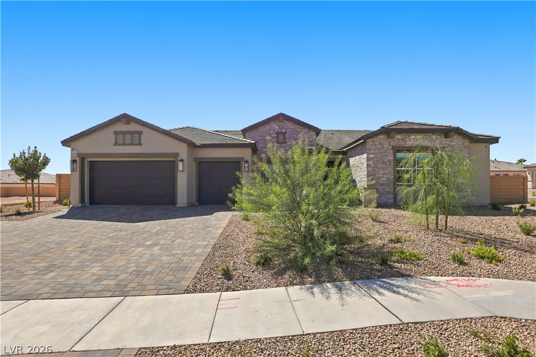 7585 W Pebble Road, Las Vegas 89113