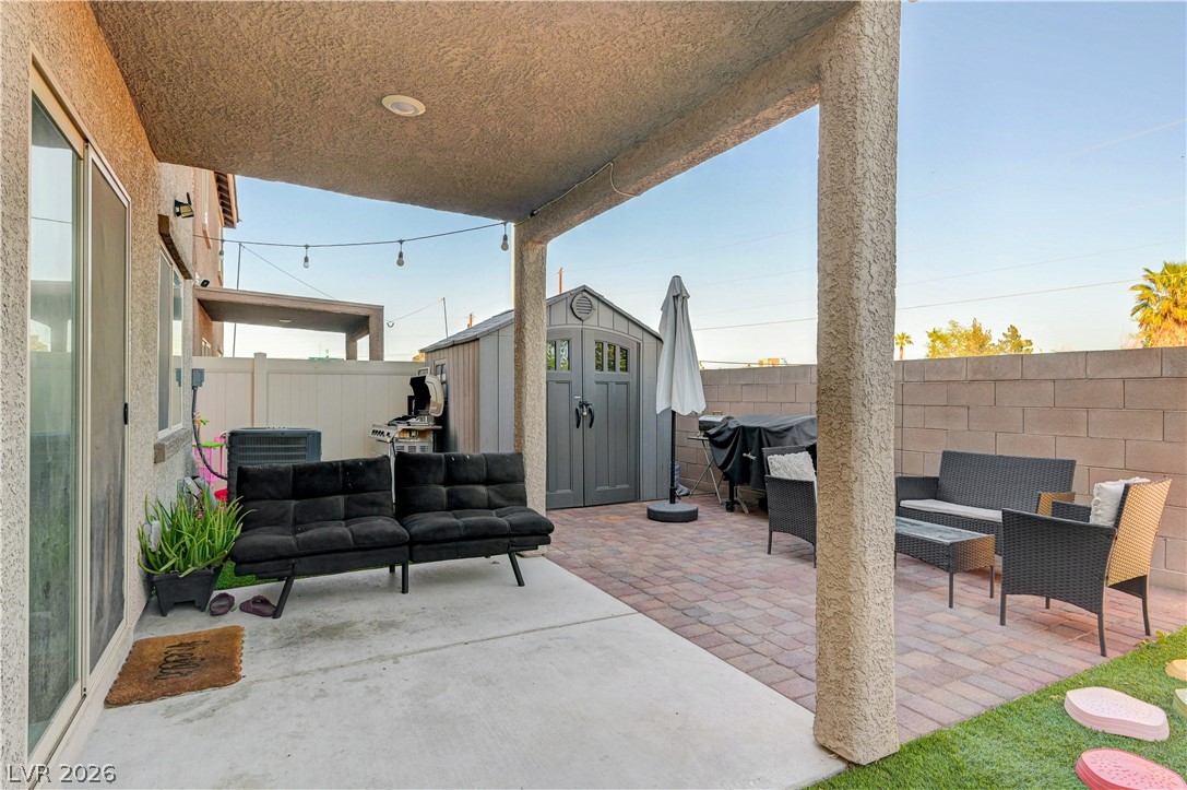 Photo 33 of 40, 2238 Cosgrove Street