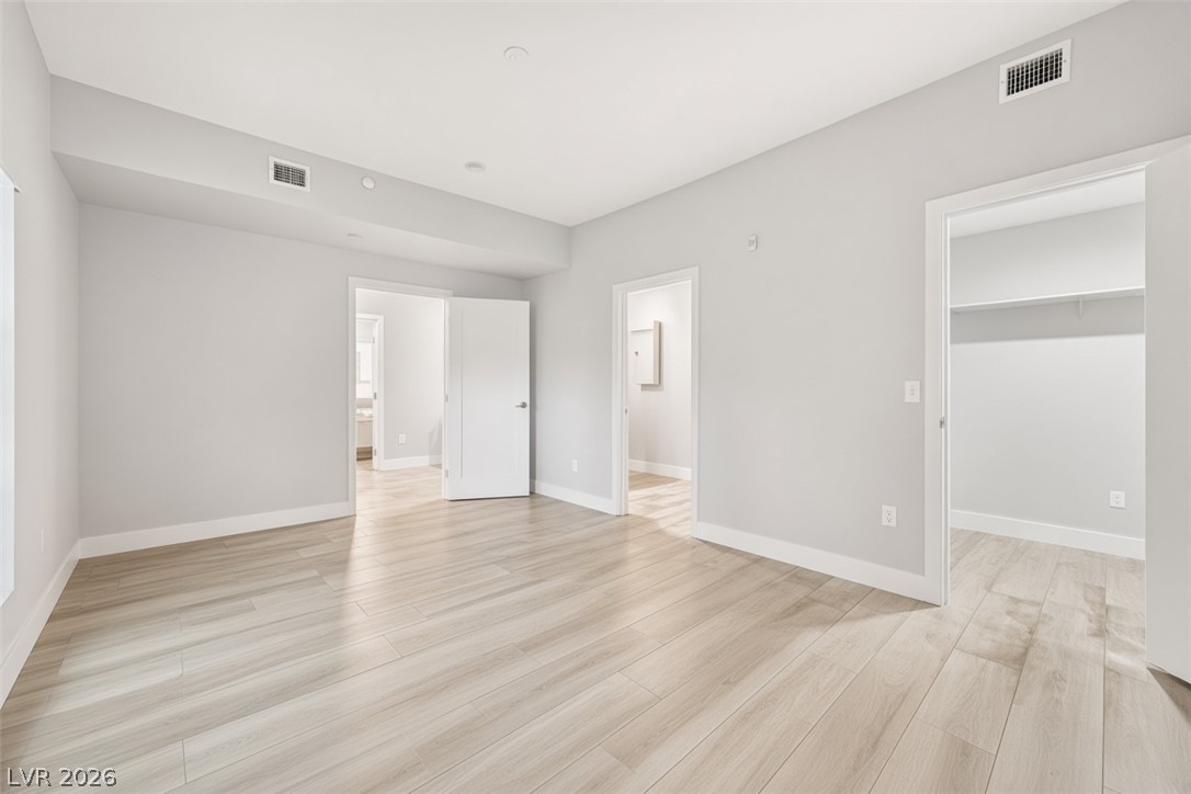 Photo 16 of 41, 8925 W Flamingo Road #207