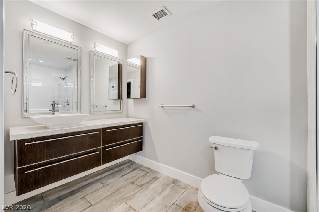 Photo 20 of 41, 8925 W Flamingo Road #207