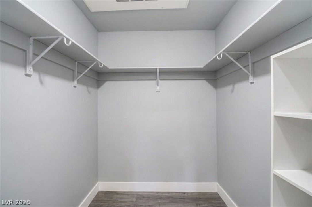 Photo 15 of 41, 8925 W Flamingo Road #207