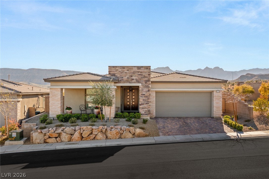Photo 4 of 12596 Heritage Heights Drive