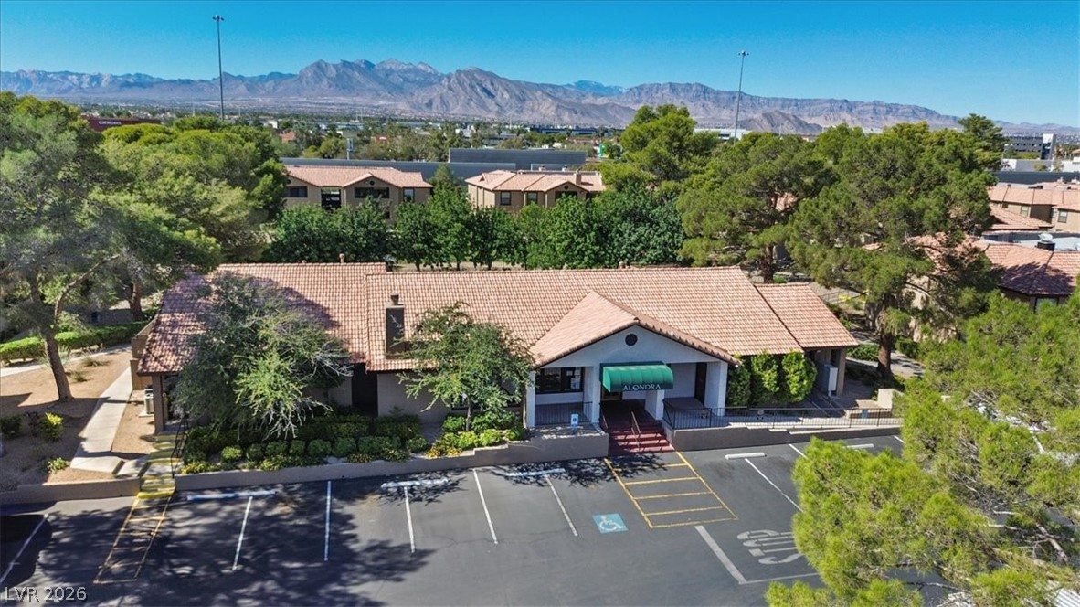 Photo 25 of 36, 2451 N Rainbow Boulevard #2127