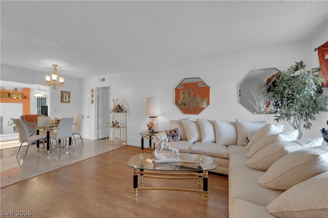 Photo 13 of 50, 7274 Pinebrook Circle