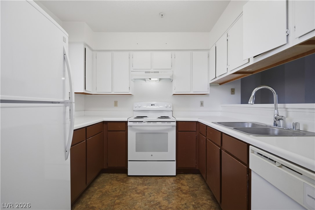 Photo 5 of 2072 Mesquite Lane #201