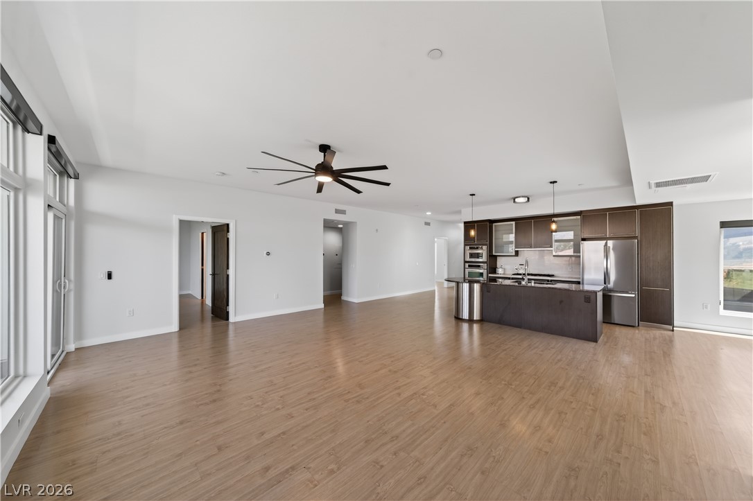 Photo 9 of 59, 8925 W Flamingo Road #307