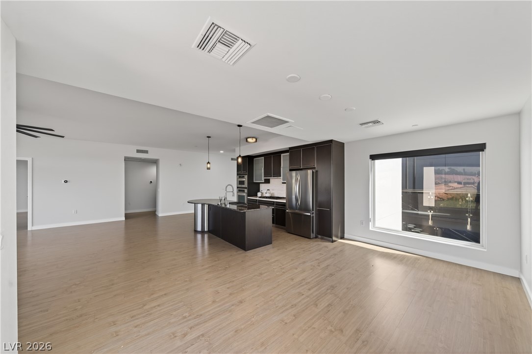 Photo 10 of 59, 8925 W Flamingo Road #307