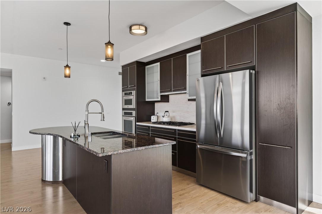 Photo 12 of 59, 8925 W Flamingo Road #307