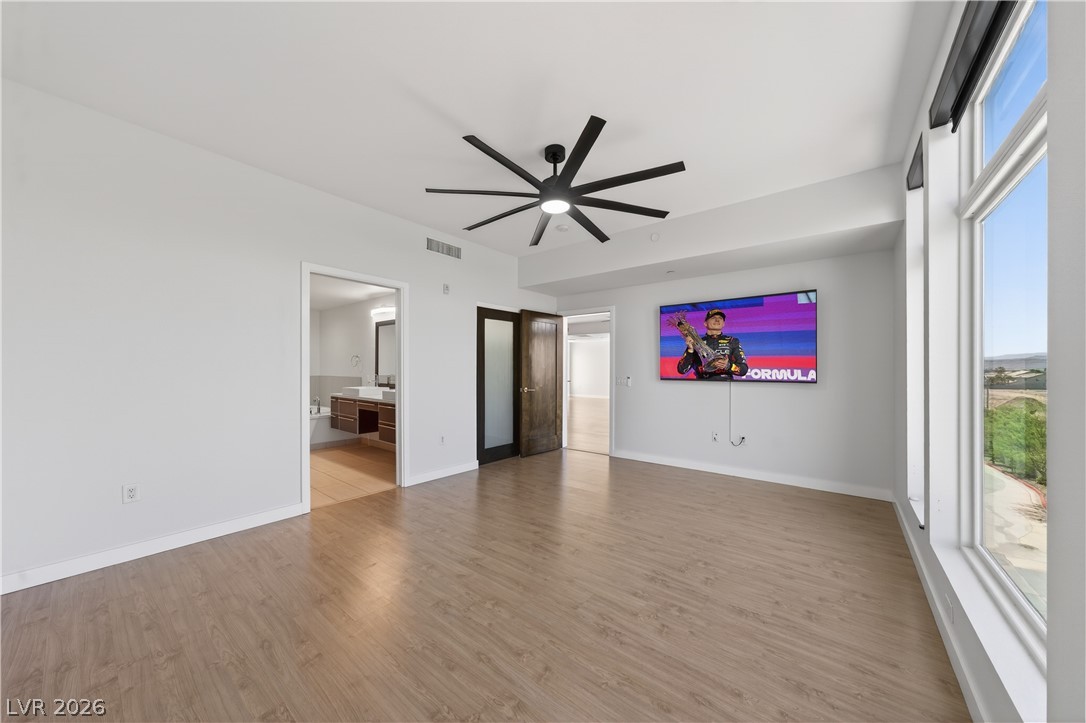 Photo 27 of 59, 8925 W Flamingo Road #307