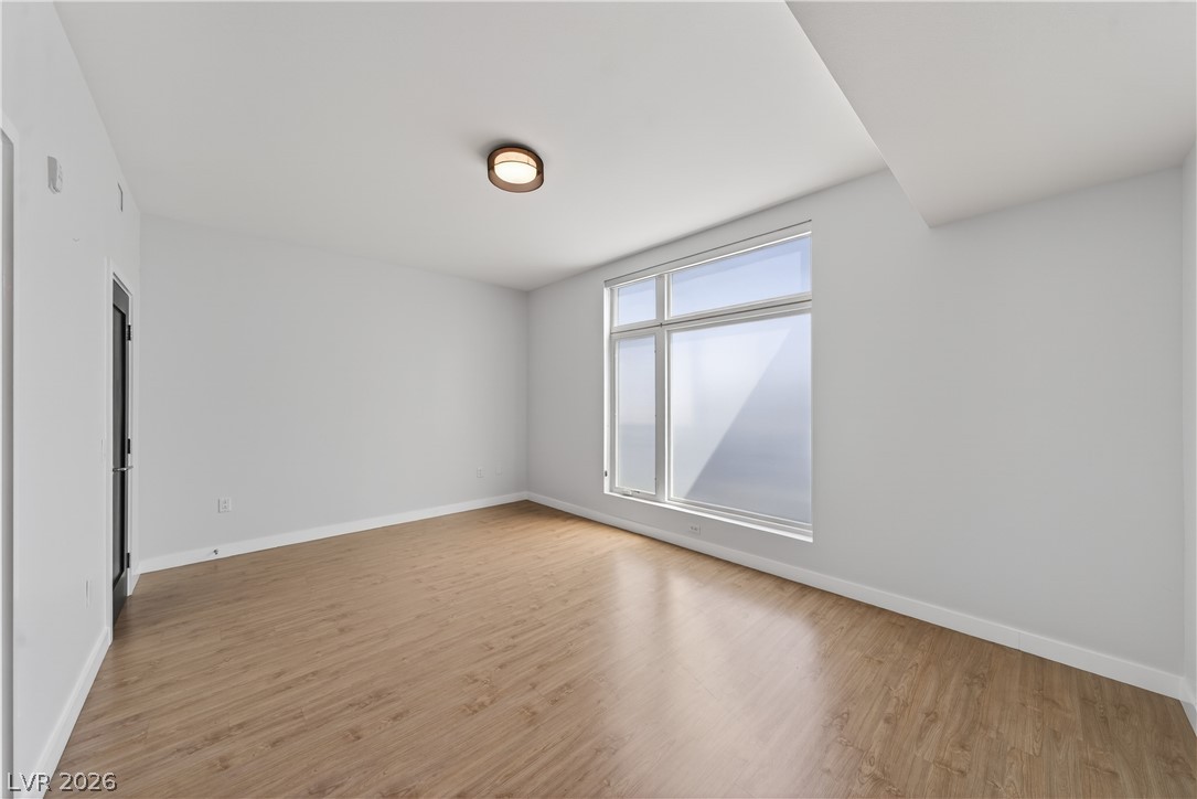 Photo 34 of 59, 8925 W Flamingo Road #307