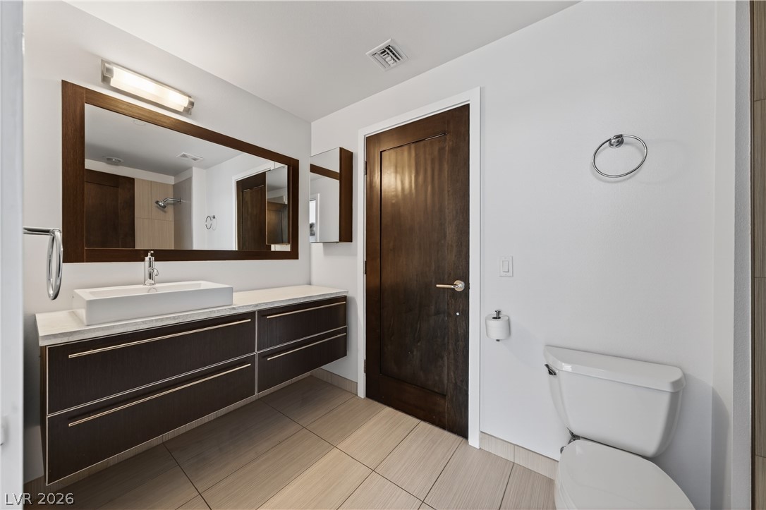 Photo 36 of 59, 8925 W Flamingo Road #307