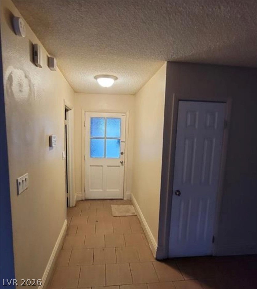 Photo 9 of 27, 3908 Montebello Avenue