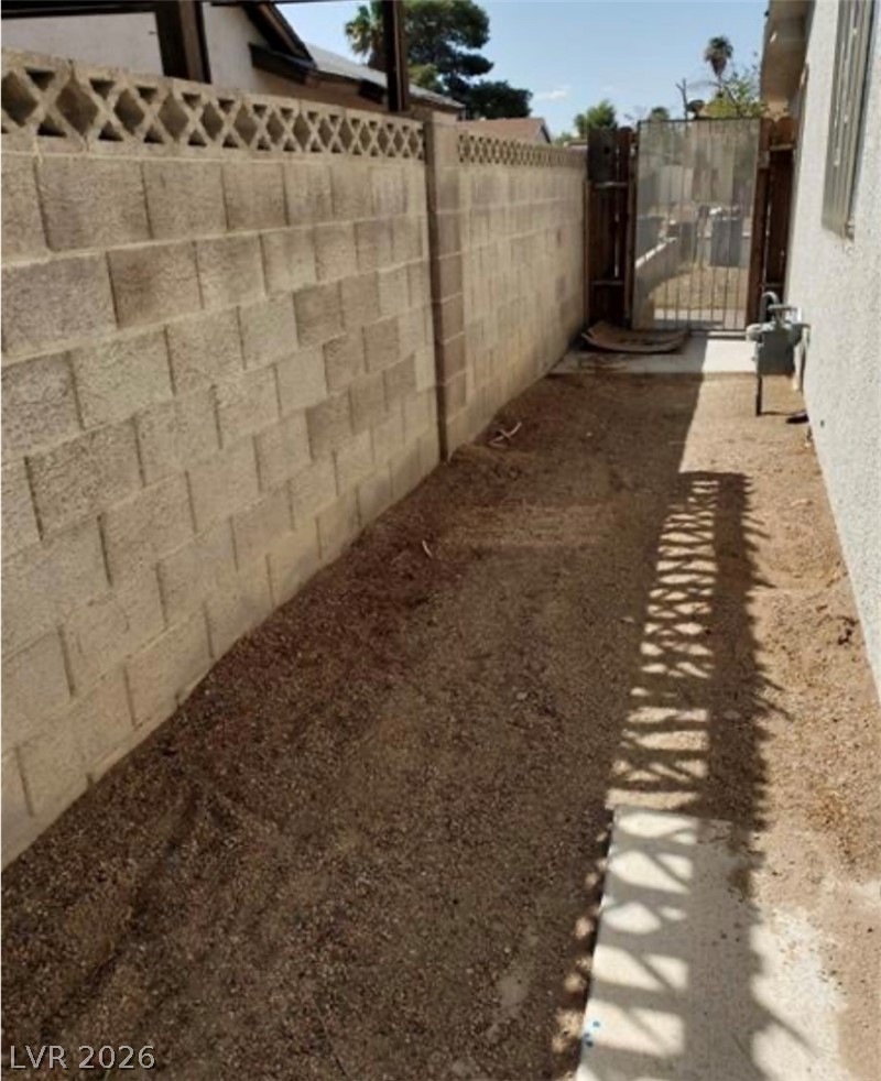 Photo 25 of 27, 3908 Montebello Avenue