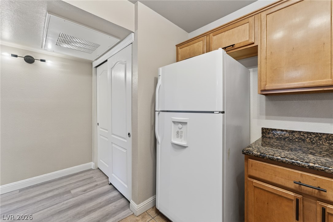 Photo 12 of 28, 2111 Sealion Drive #106