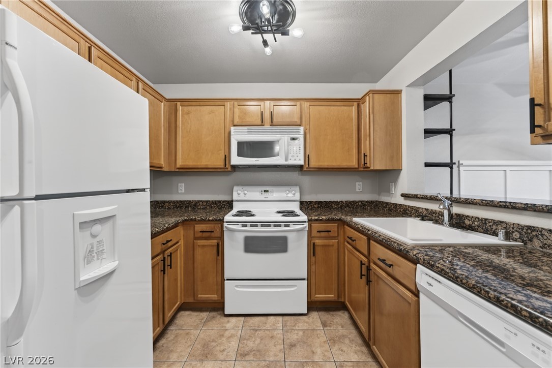 Photo 13 of 28, 2111 Sealion Drive #106