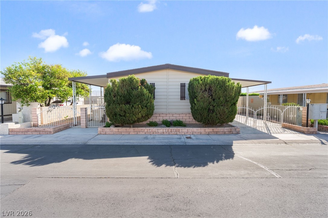Photo 3 of 3212 Gavilan Lane