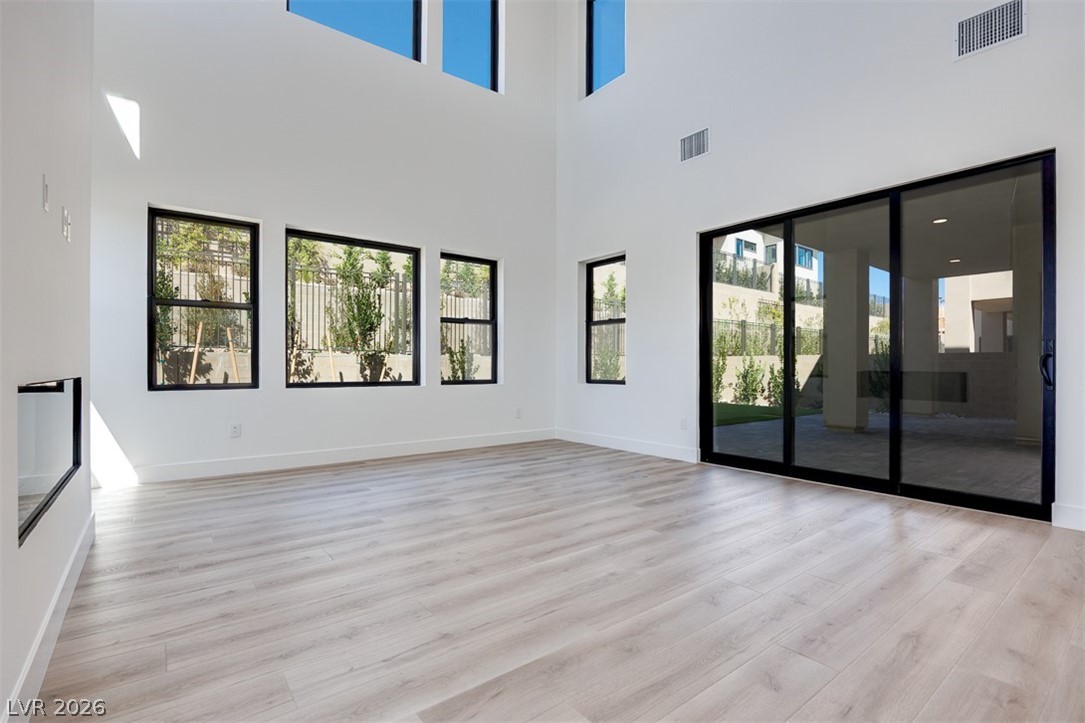 Photo 9 of 39, 51 Parkwood Ridge Street