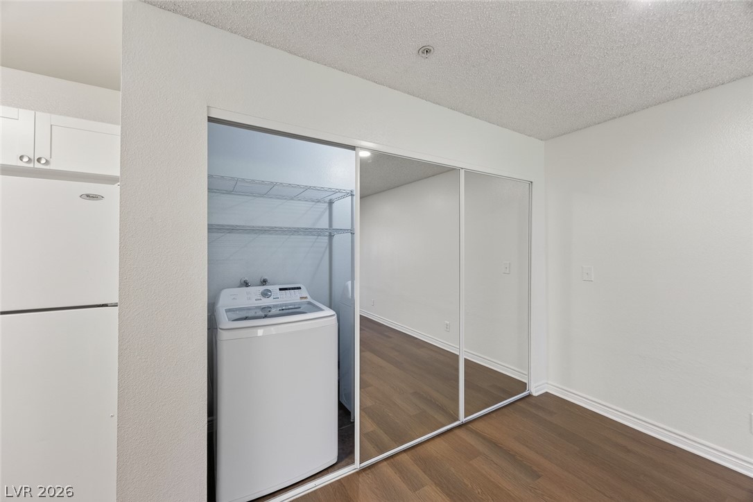 Photo 15 of 51, 2121 Blue Breeze Drive #106