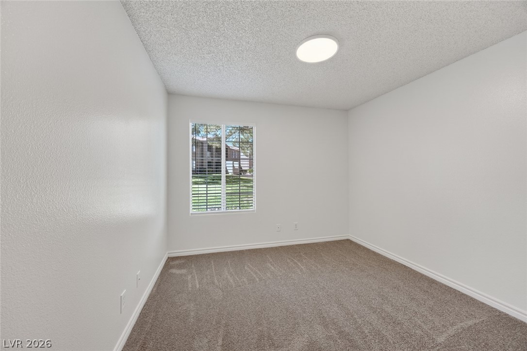 Photo 23 of 51, 2121 Blue Breeze Drive #106