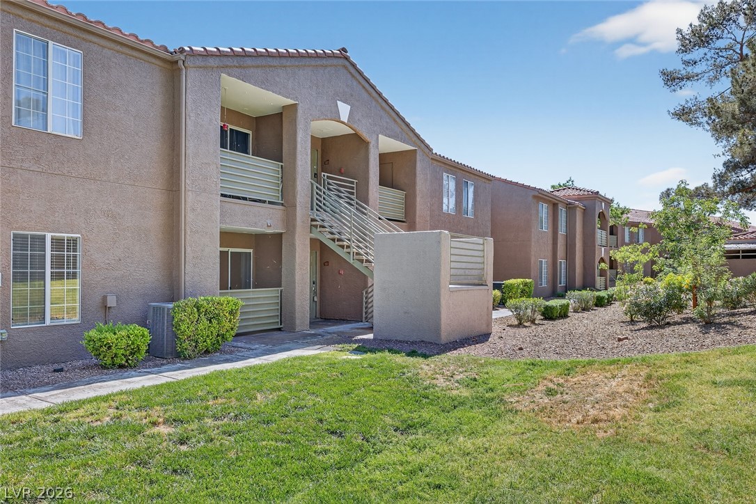 Photo 42 of 51, 2121 Blue Breeze Drive #106