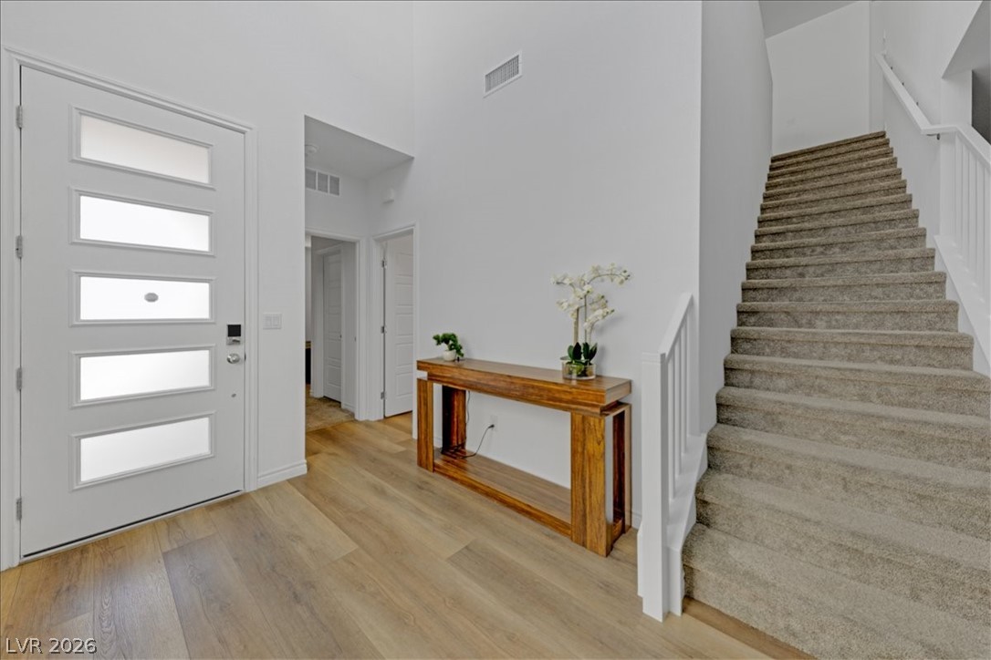 Photo 5 of 299 Mount Tyndall Street