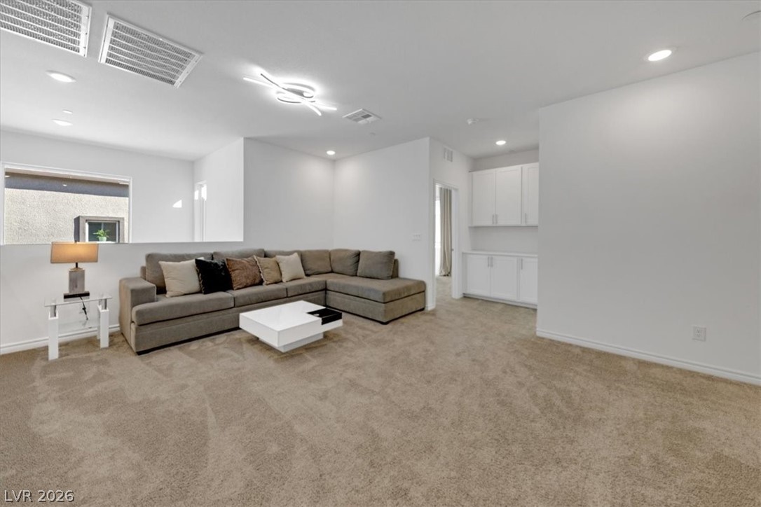 Photo 14 of 42, 299 Mount Tyndall Street