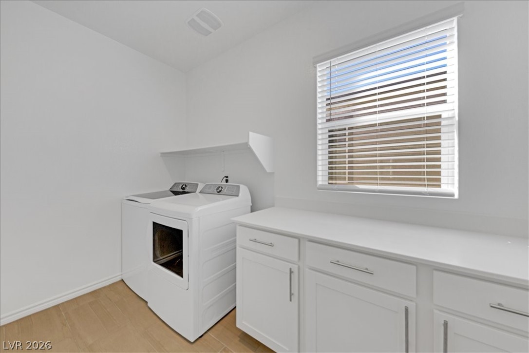 Photo 22 of 42, 299 Mount Tyndall Street