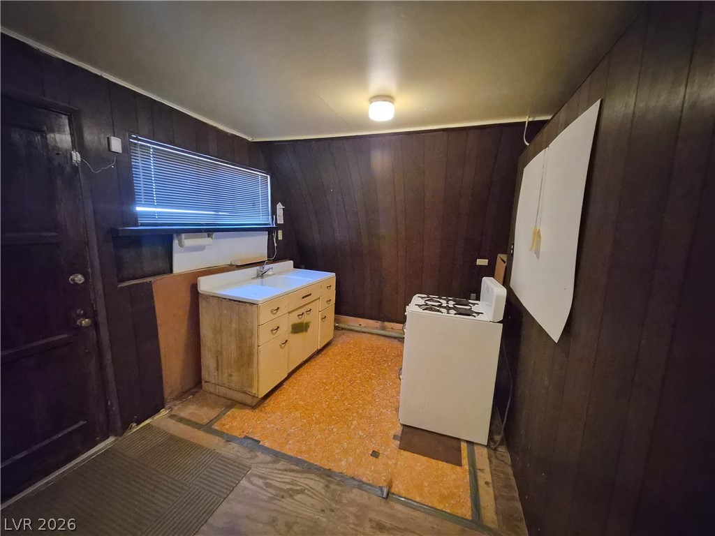 Photo 8 of 33, 11545 S Spring Meadows Road
