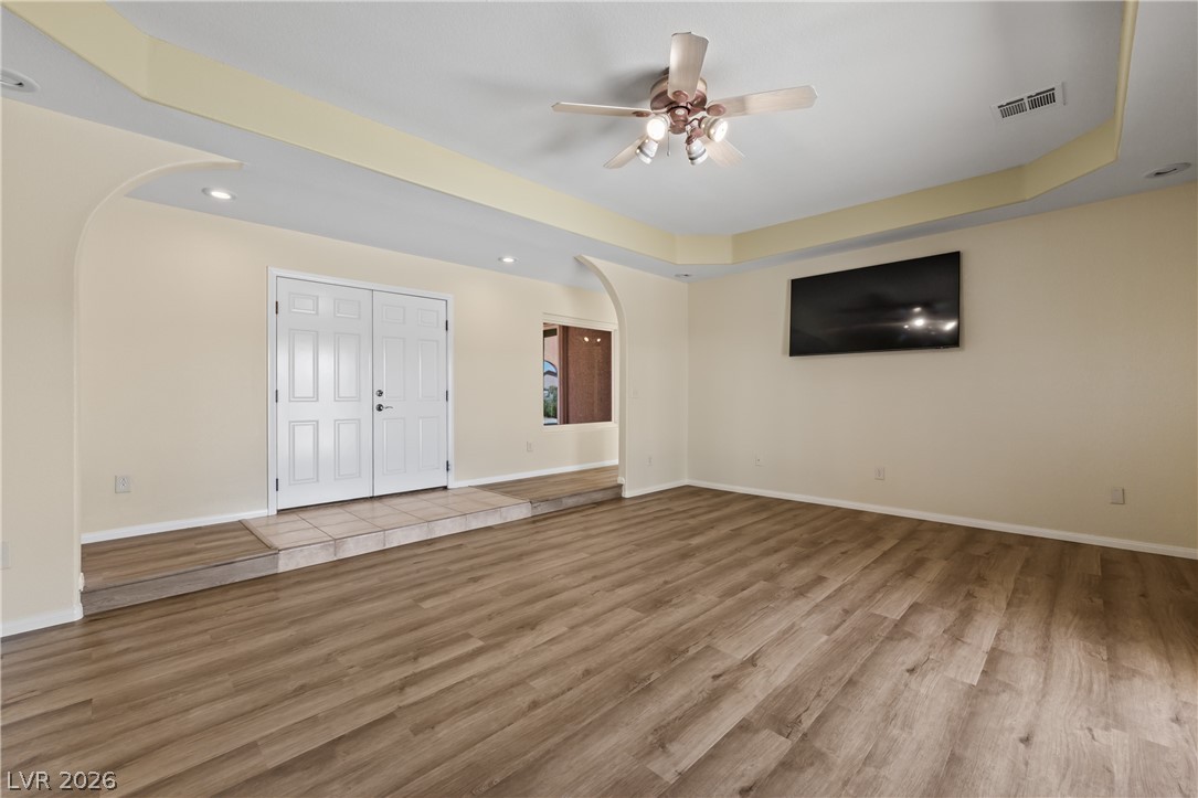 Photo 10 of 93, 875 E Cave Avenue