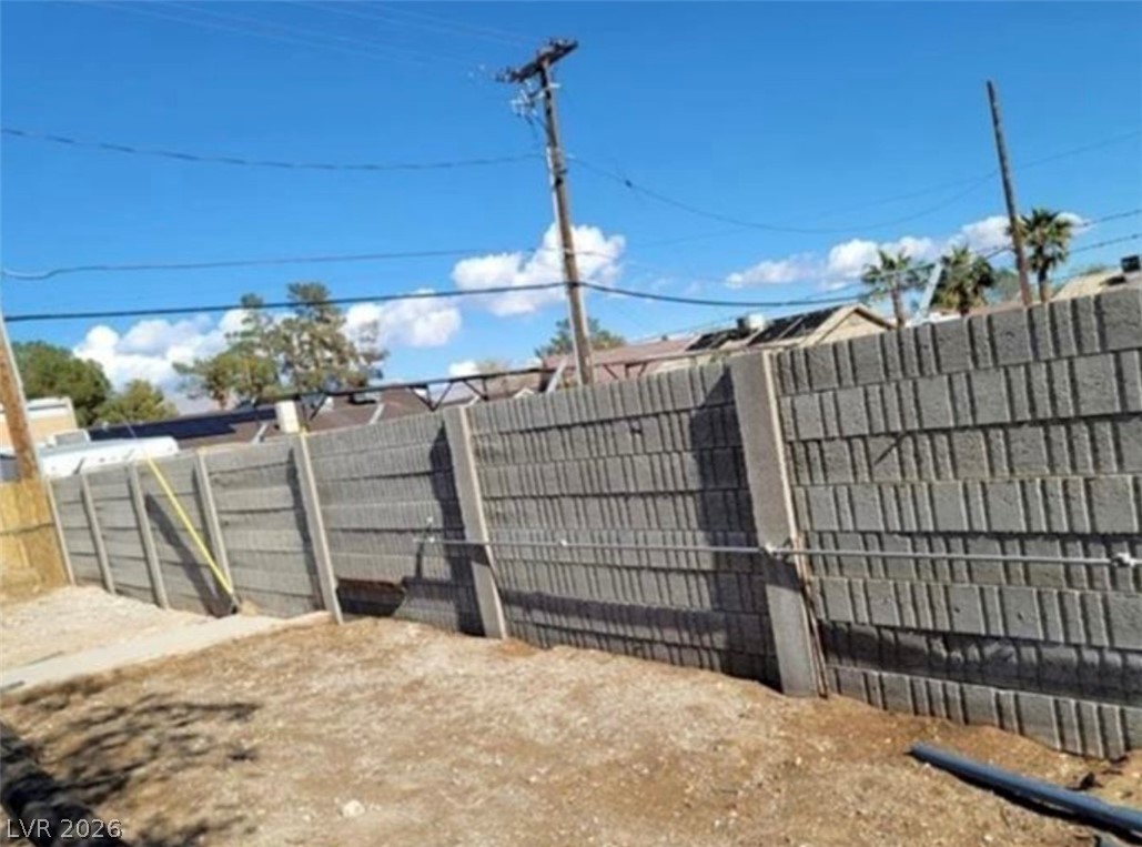 Photo 5 of 4508 W San Miguel Avenue