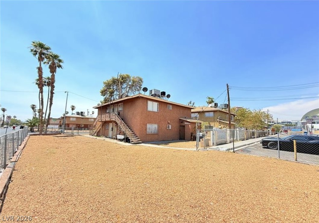 536 North Circle, Las Vegas 89119
