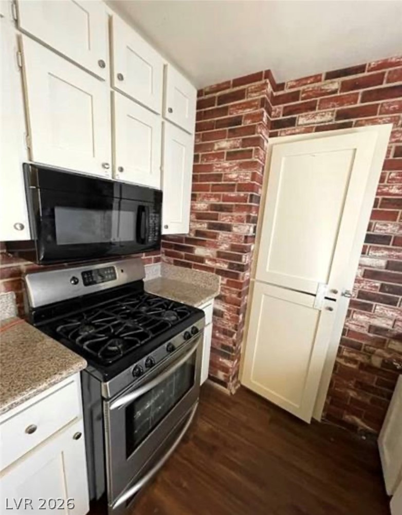 Photo 5 of 834 Benita Place