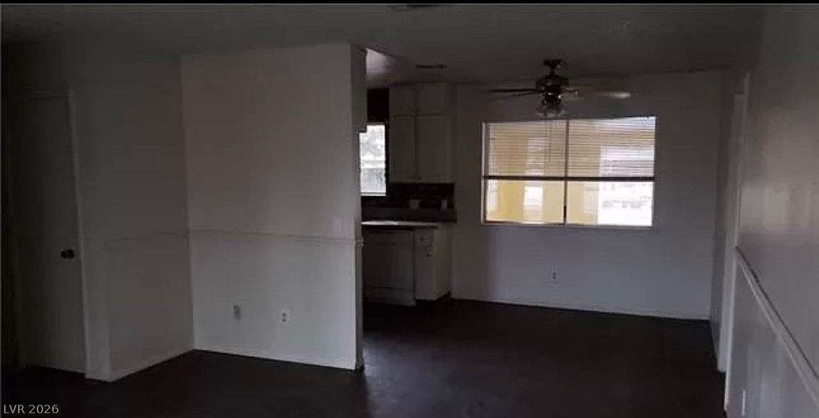 Photo 8 of 19, 834 Benita Place
