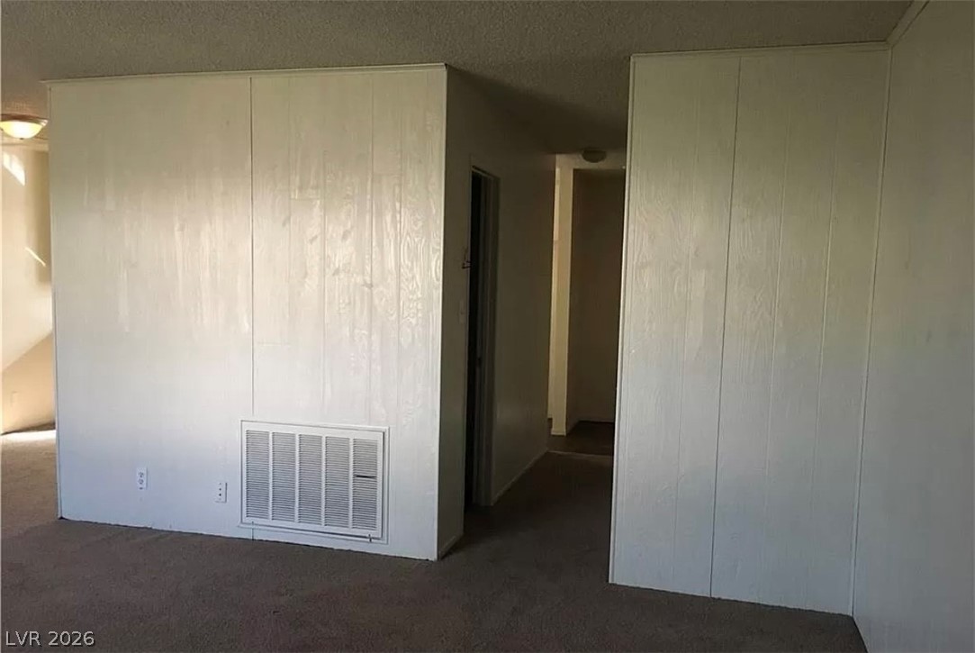 Photo 5 of 146 Greenbriar Townhouse Way