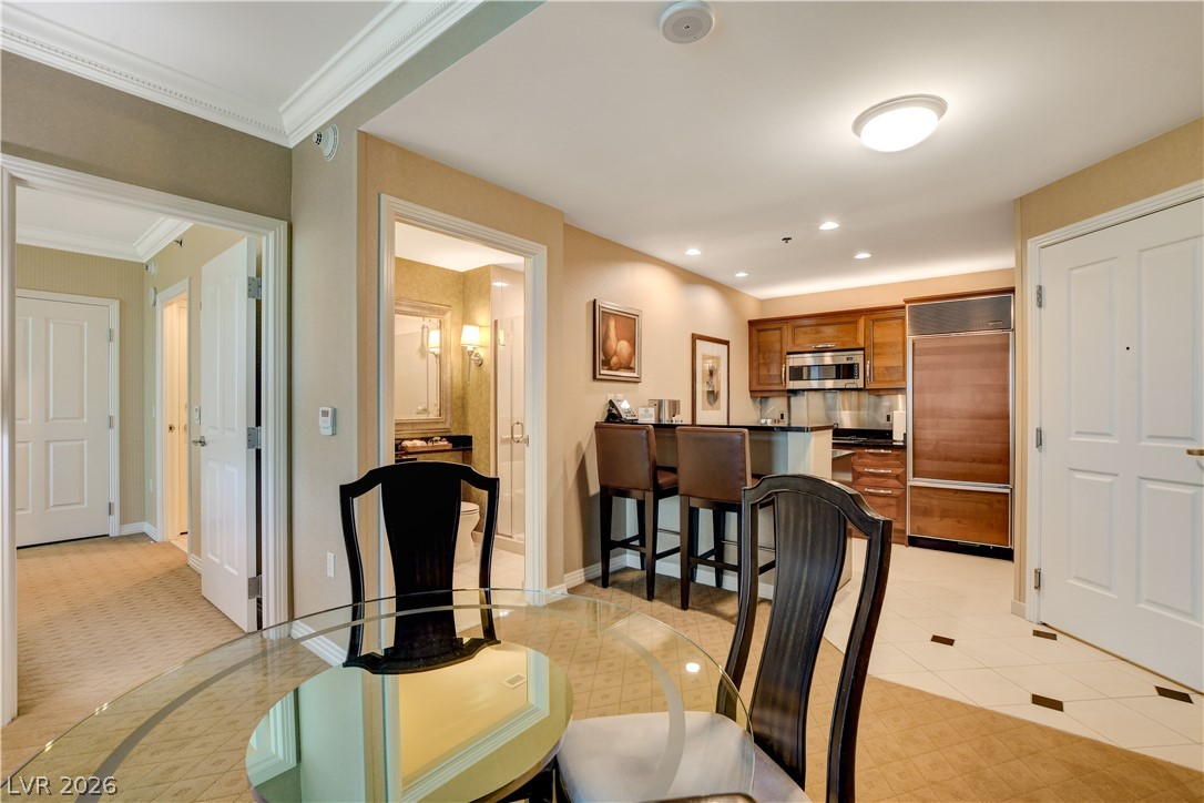 Photo 11 of 43, 125 E Harmon Avenue #1214