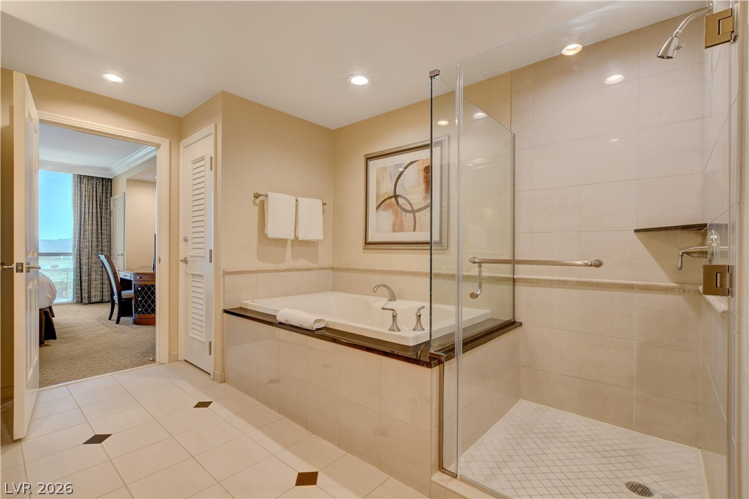 Photo 22 of 43, 125 E Harmon Avenue #1214