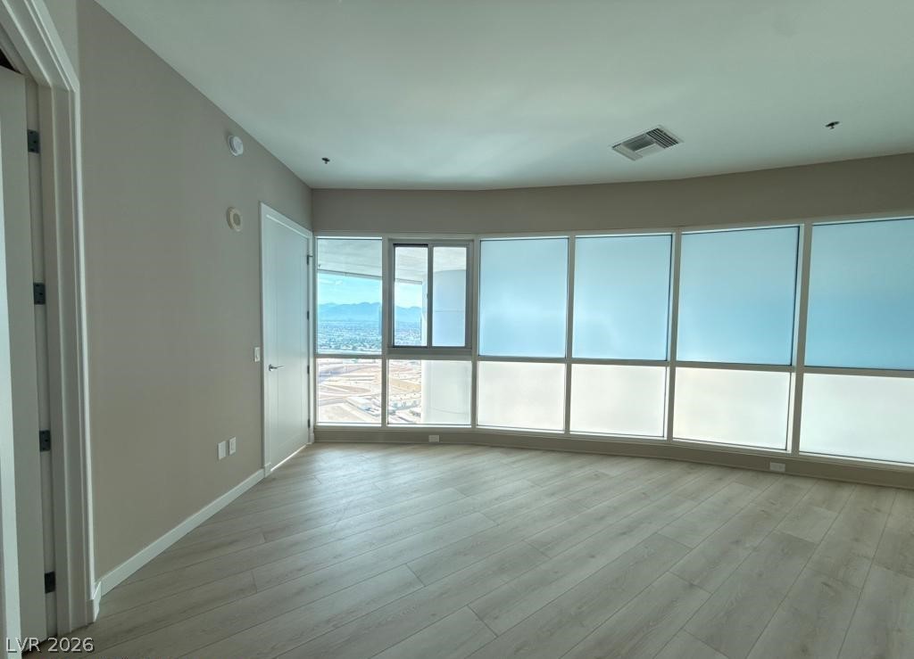 Photo 11 of 15, 4525 Dean Martin Drive #2704