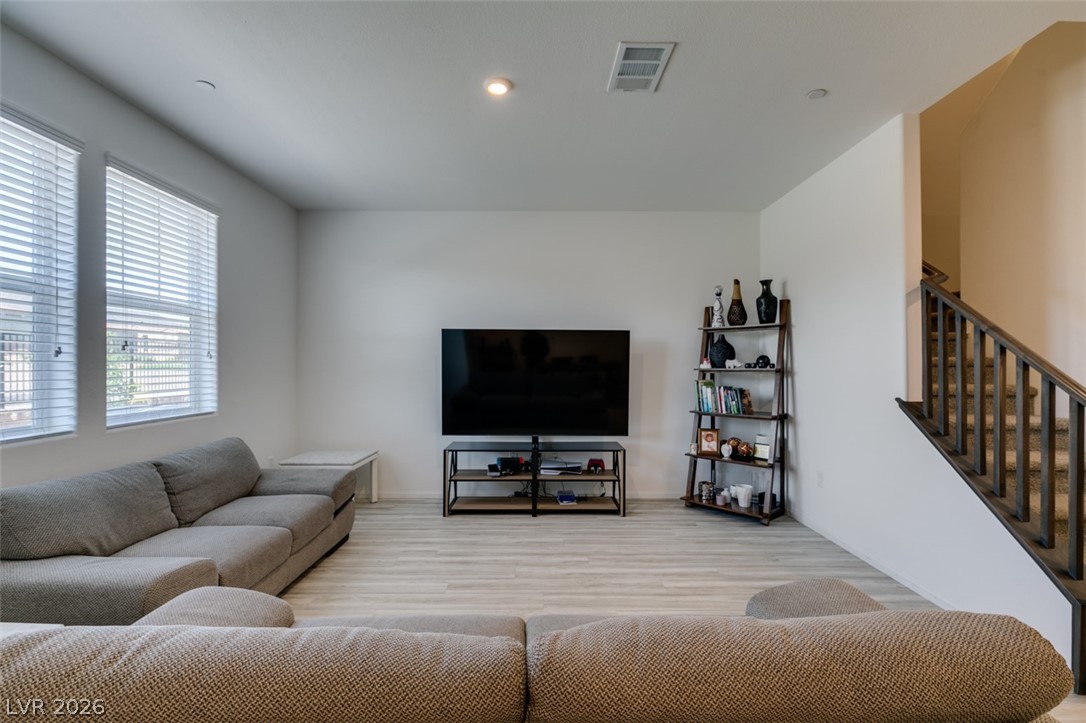 Photo 13 of 35, 602 Bellus Place