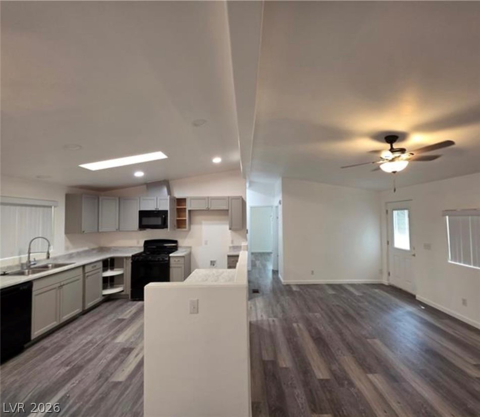 Photo 12 of 35, 3253 Calanda Street