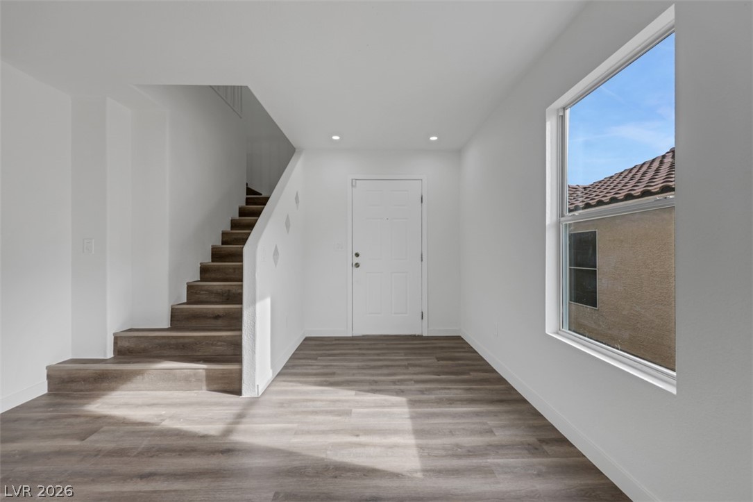 Photo 5 of 8633 Majestic Pine Avenue