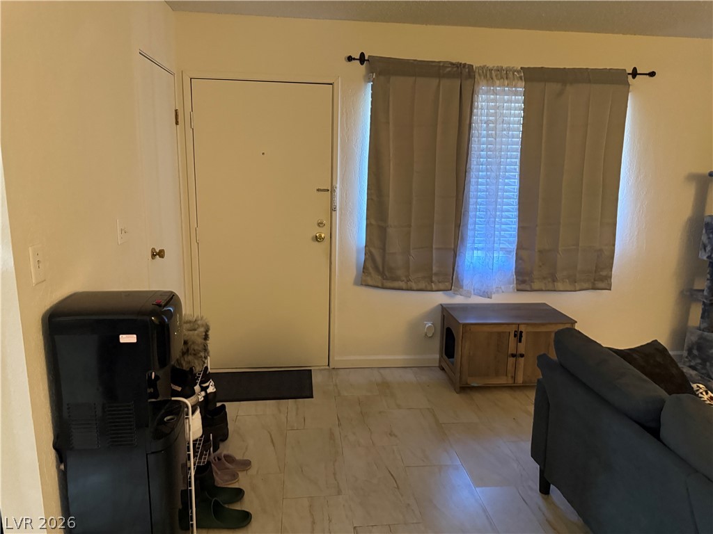 2080 Karen Avenue #15, Las Vegas 89169