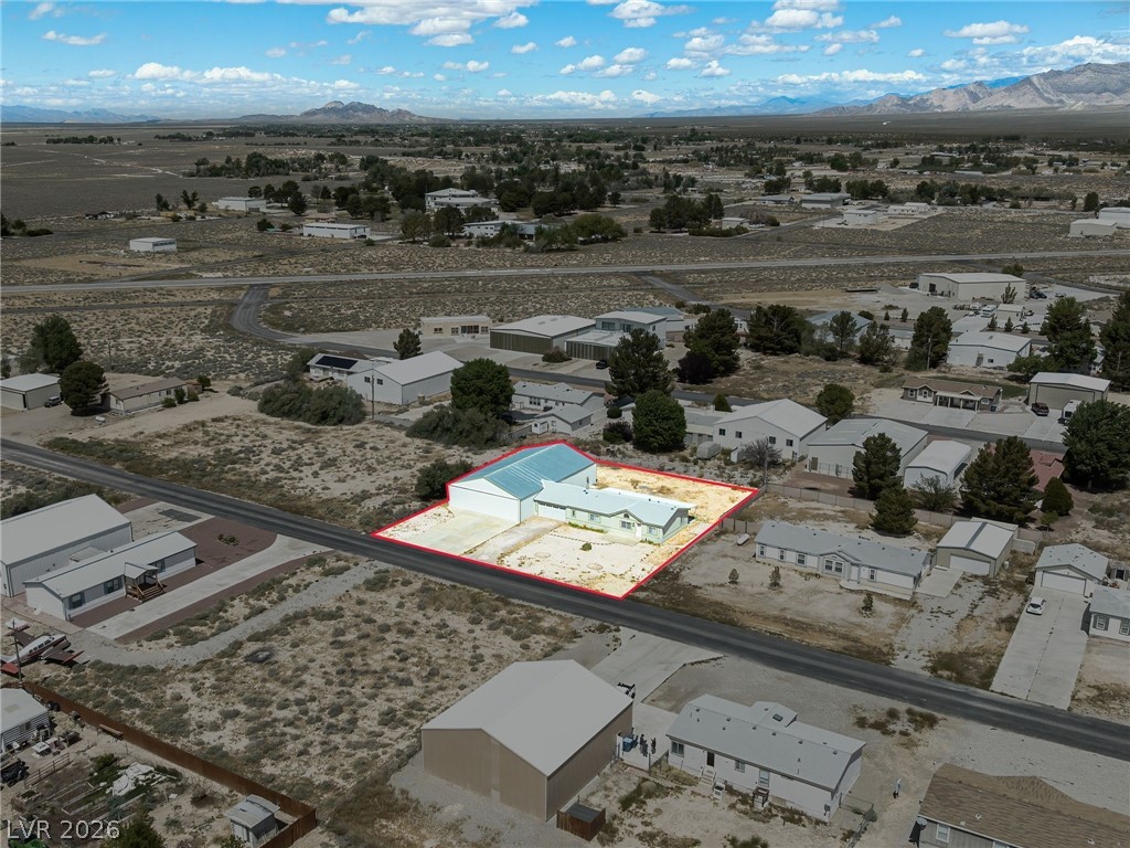 Photo 2 of 808 Skyhawk Avenue