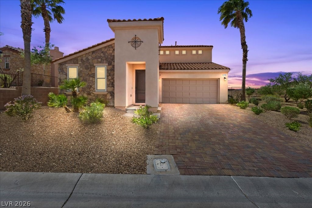 1195 Calcione Drive, Henderson 89011