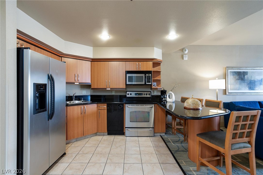 Photo 10 of 56, 211 E Flamingo Road #1018