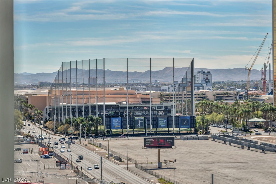 Photo 27 of 56, 211 E Flamingo Road #1018